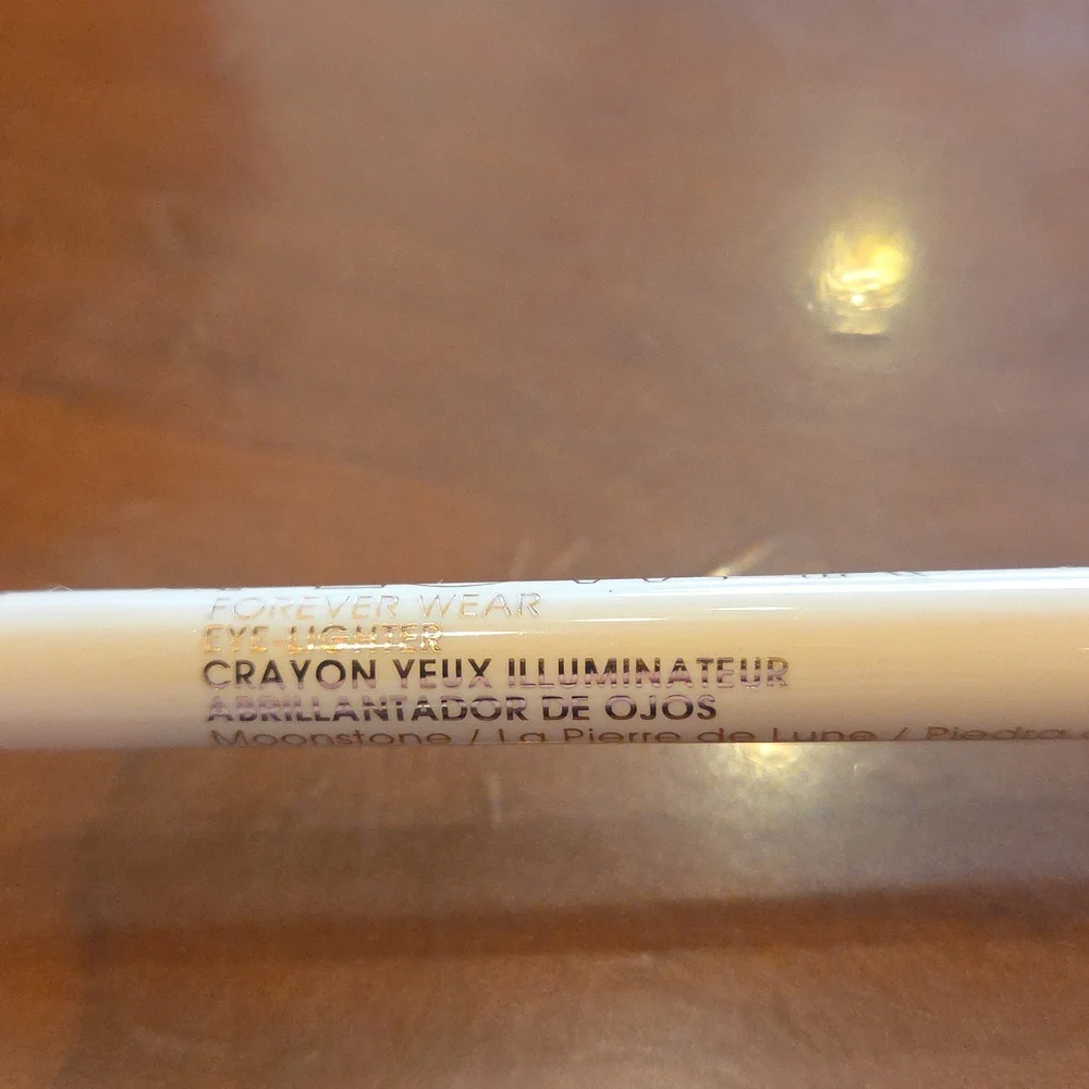 Flower Onyx Longwear Eyeliner & Illuminator